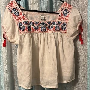 Squared neck top with Red and blue pattern